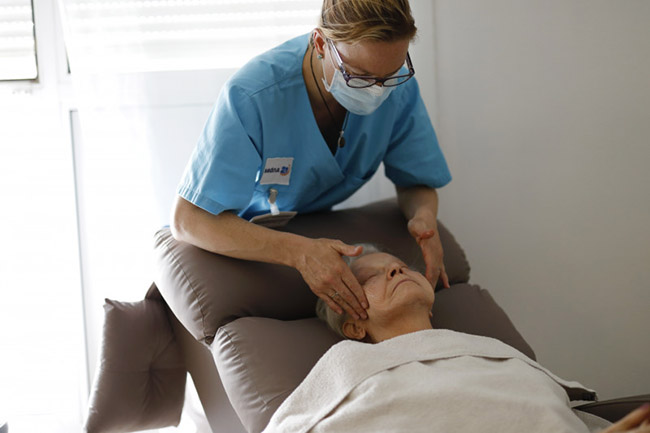 maison de retraite médicalisée aix noulette