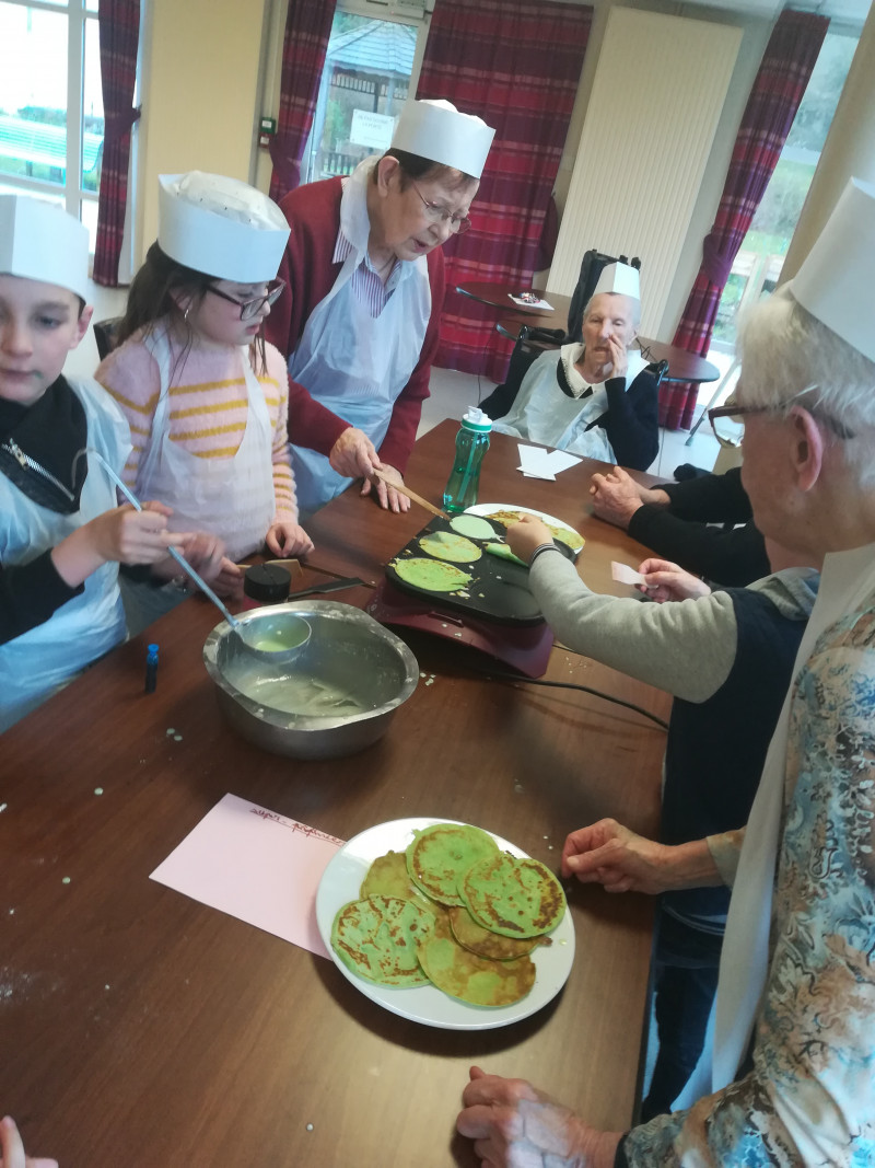 Après-midi Crèpes Party avec les enfants de l'école Jacques Prévert d'Aix-Noulette